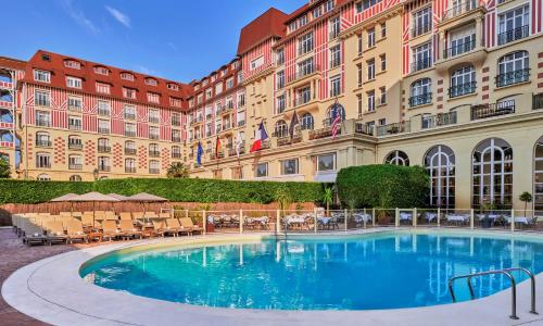 Hôtel Barrière Le Royal Deauville - photo 1
