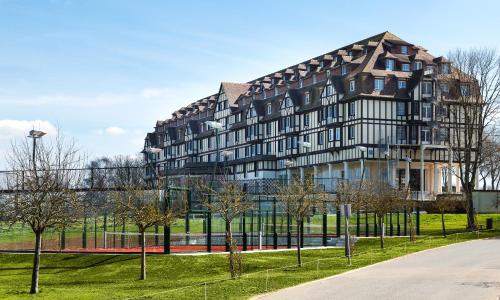 Photo Hôtel Barrière L'Hôtel du Golf (Deauville)