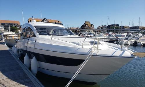 Puissance, Elegance et Style, Yacht à Deauville - photo 3